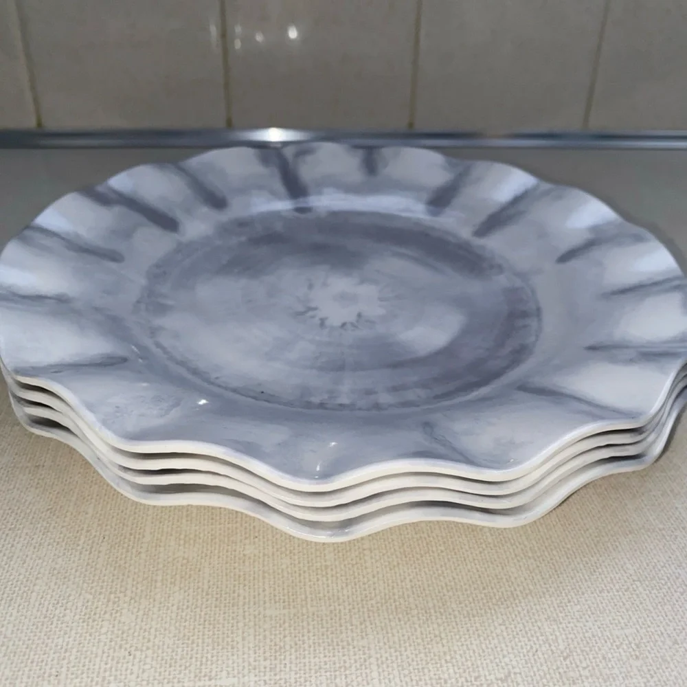 Pier 1 Melamine White Gray Salad Plates Set Of 4 Scallop Edges NWT